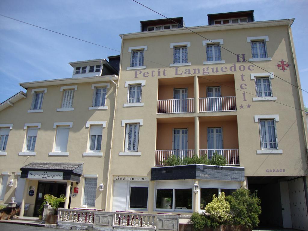 Hotel Au Petit Languedoc Lourdes Bagian luar foto